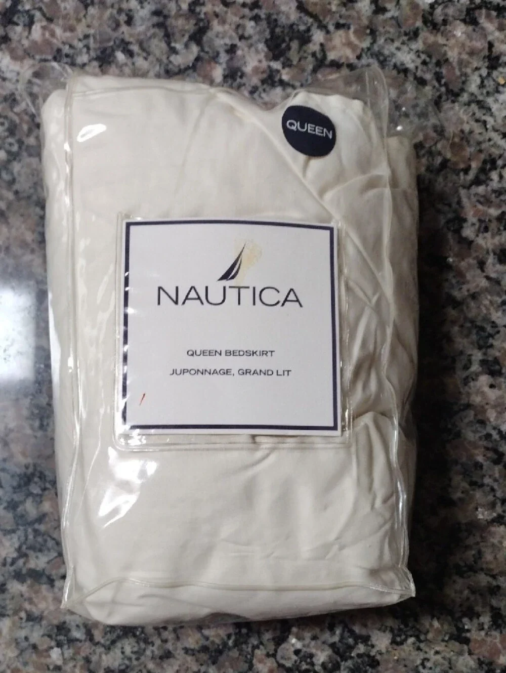 Nautica Classic Cream Queen Ruffled Bed Skirt New in package